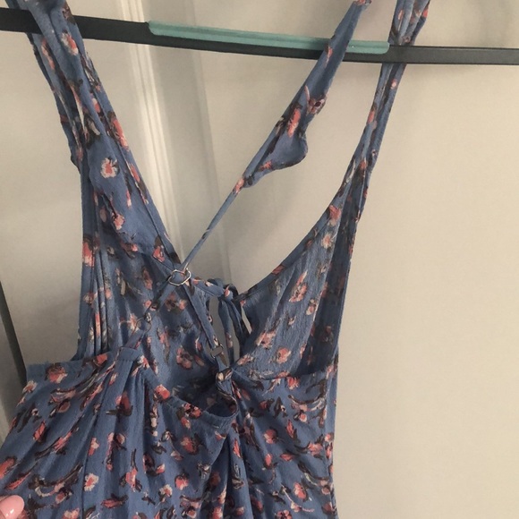 Dress - Picture 4 of 6